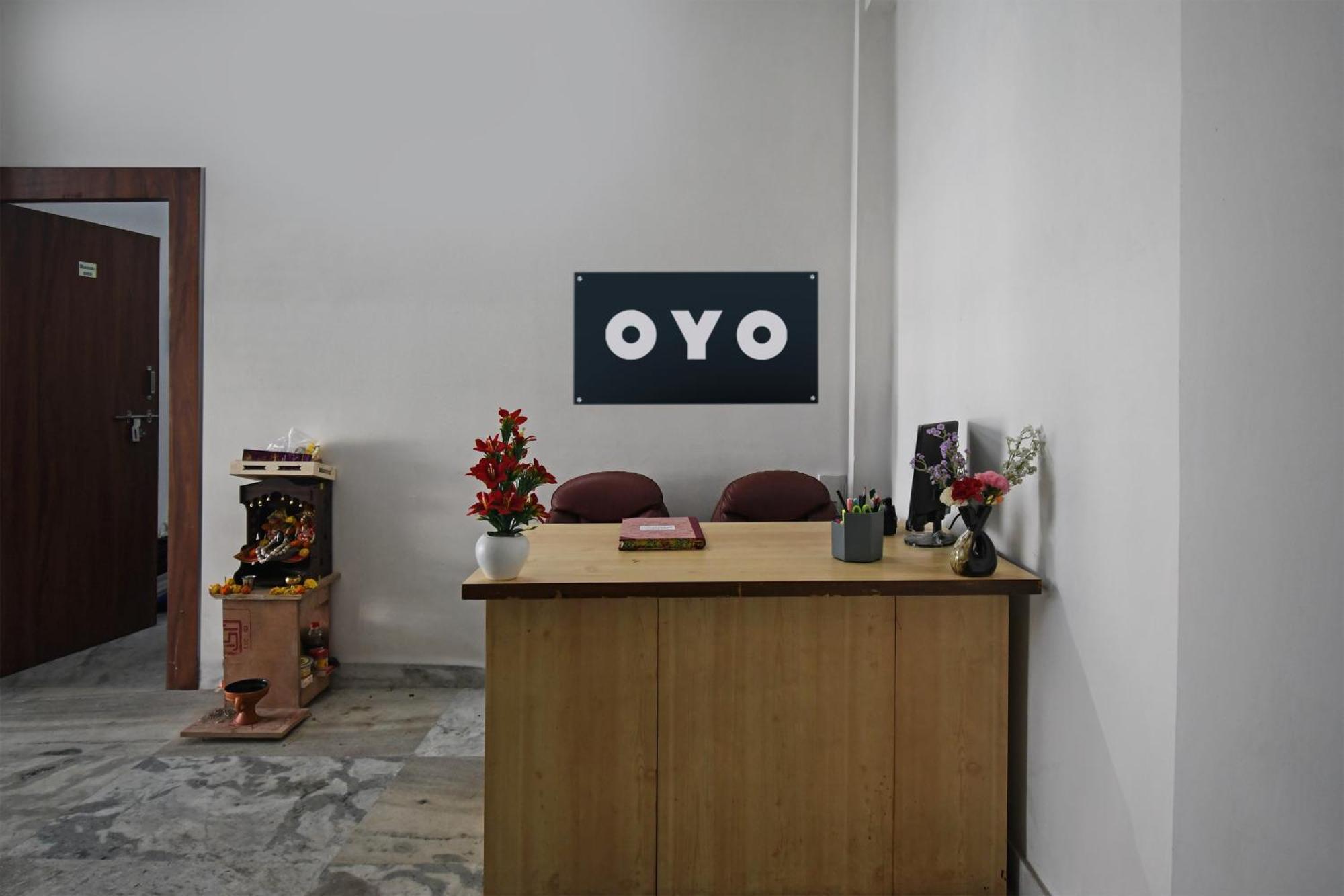 Oyo Hotel Chinar Park Калькутта Экстерьер фото