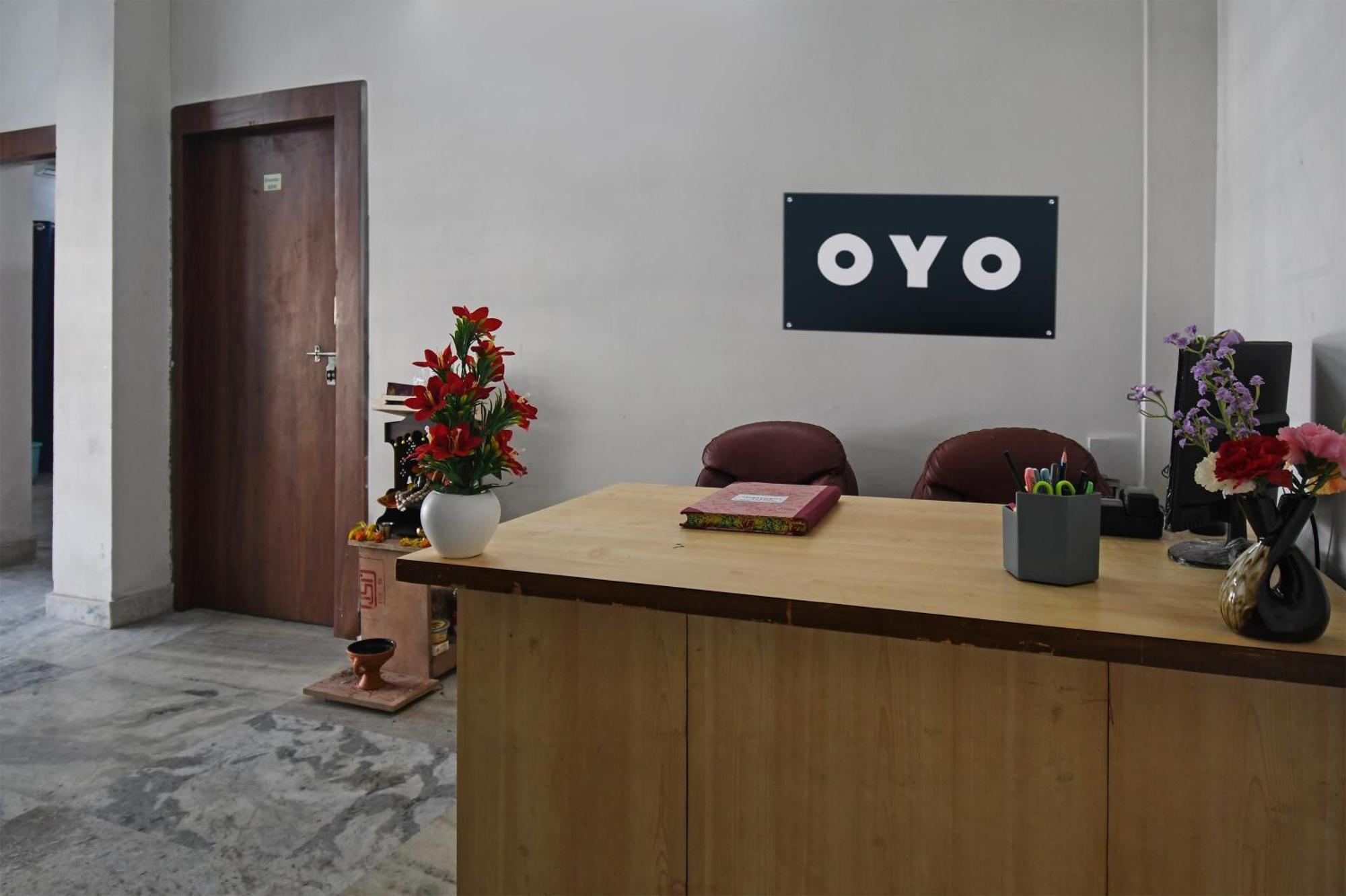 Oyo Hotel Chinar Park Калькутта Экстерьер фото