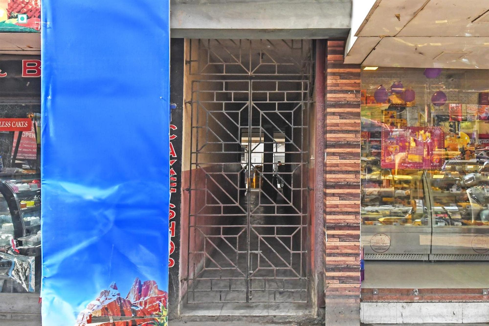 Oyo Hotel Chinar Park Калькутта Экстерьер фото